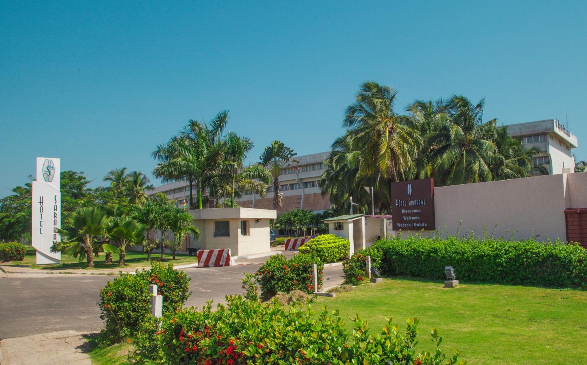 Hotel Sarakawa لومي المظهر الخارجي الصورة