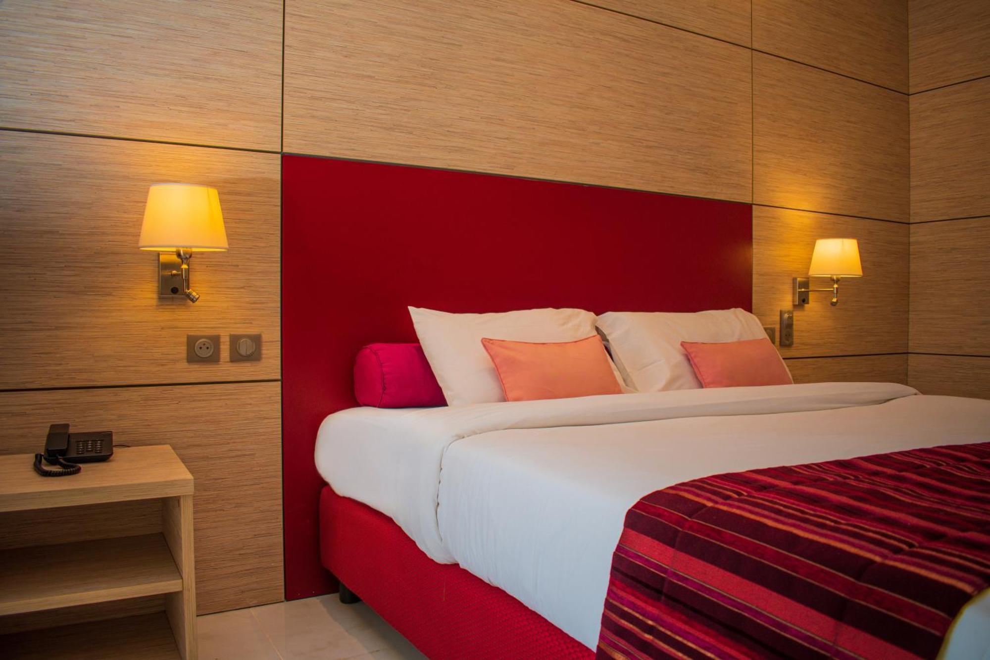 Hotel Sarakawa لومي المظهر الخارجي الصورة