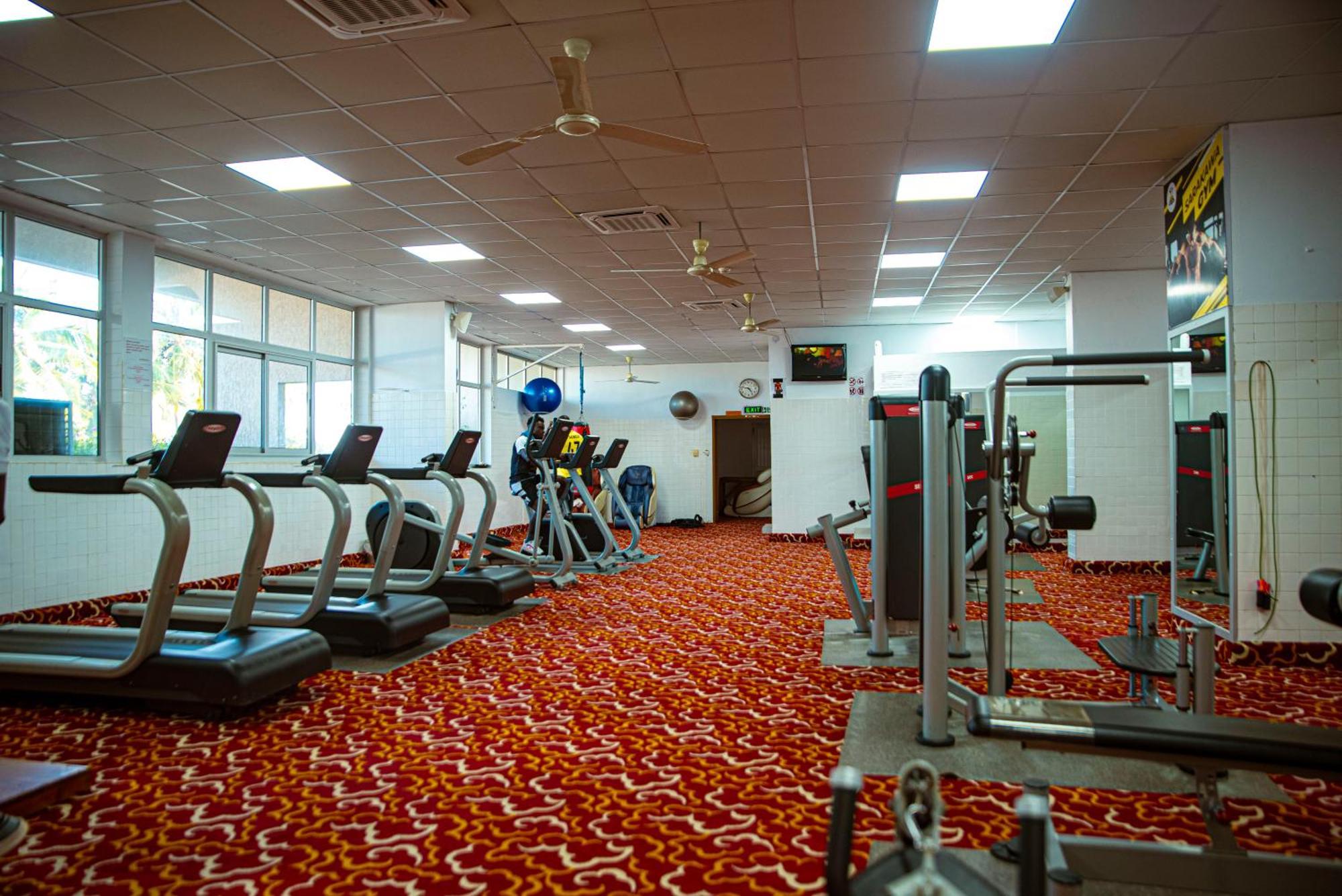 Hotel Sarakawa لومي المظهر الخارجي الصورة