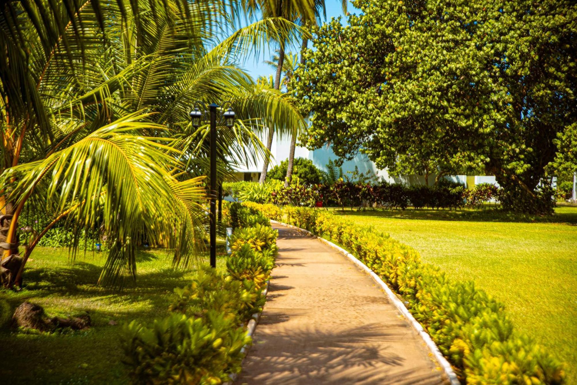 Hotel Sarakawa لومي المظهر الخارجي الصورة