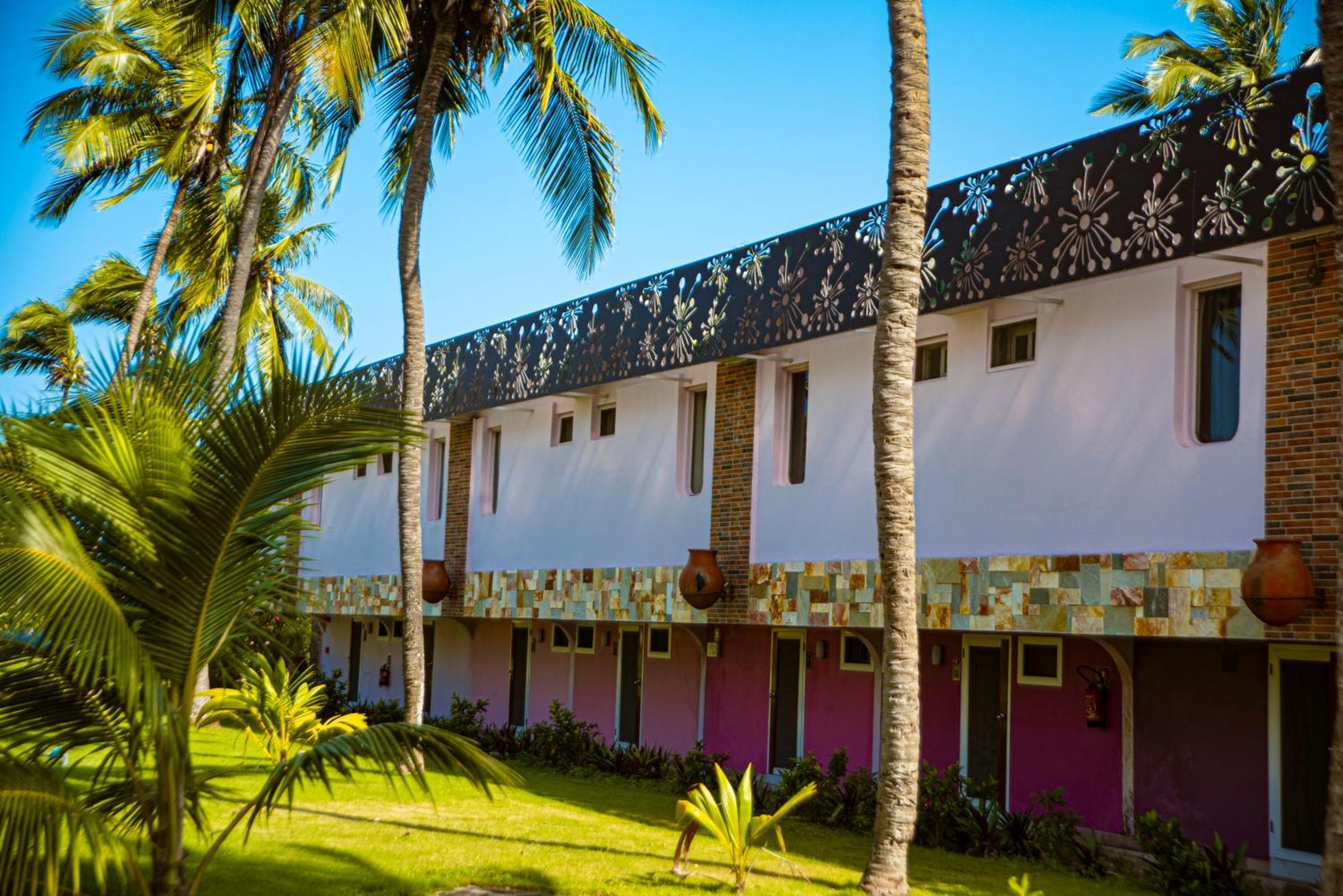 Hotel Sarakawa لومي المظهر الخارجي الصورة