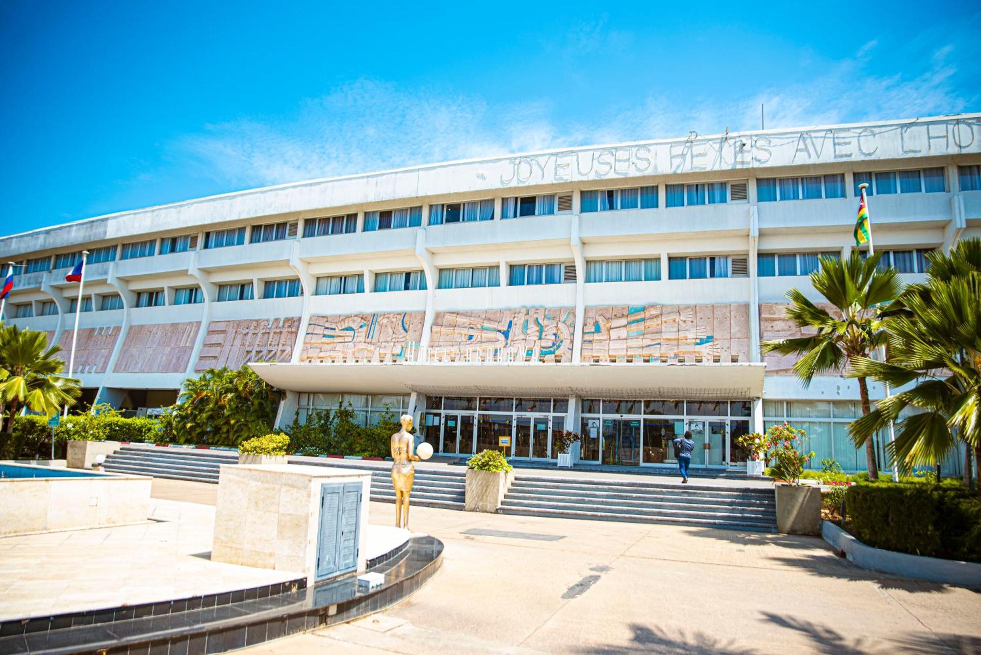 Hotel Sarakawa لومي المظهر الخارجي الصورة